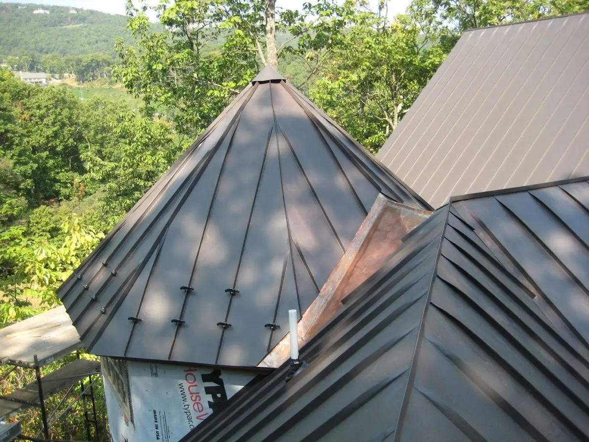 Professional Roof Tarp Installation by Craftsman Roofing in Lyon Station